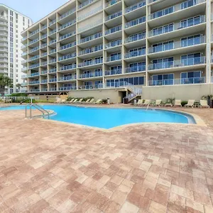 2-bed-2-bath-apartment-in-sterling-sands-resort.panamacity-beachhotels.com/